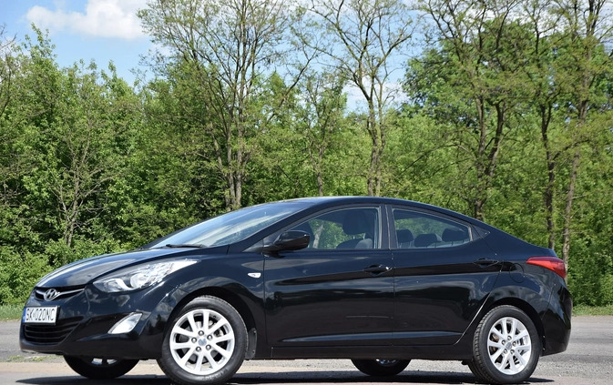 Hyundai Elantra cena 29900 przebieg: 142000, rok produkcji 2011 z Węgorzewo małe 631